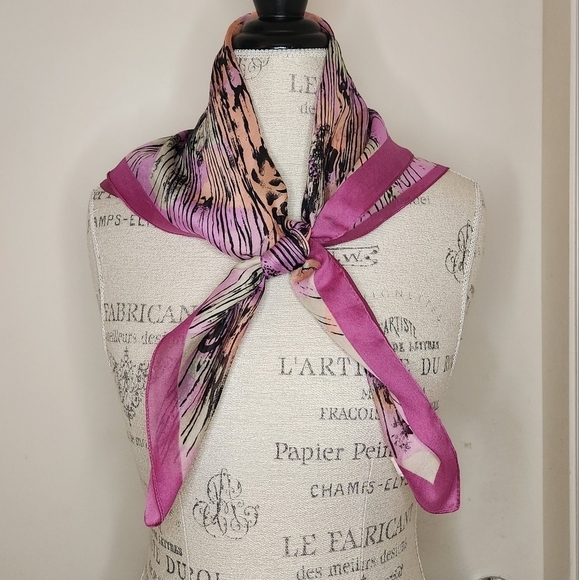 Vintage Italian pink Pop Art kerchief headscarf - Picture 1 of 9
